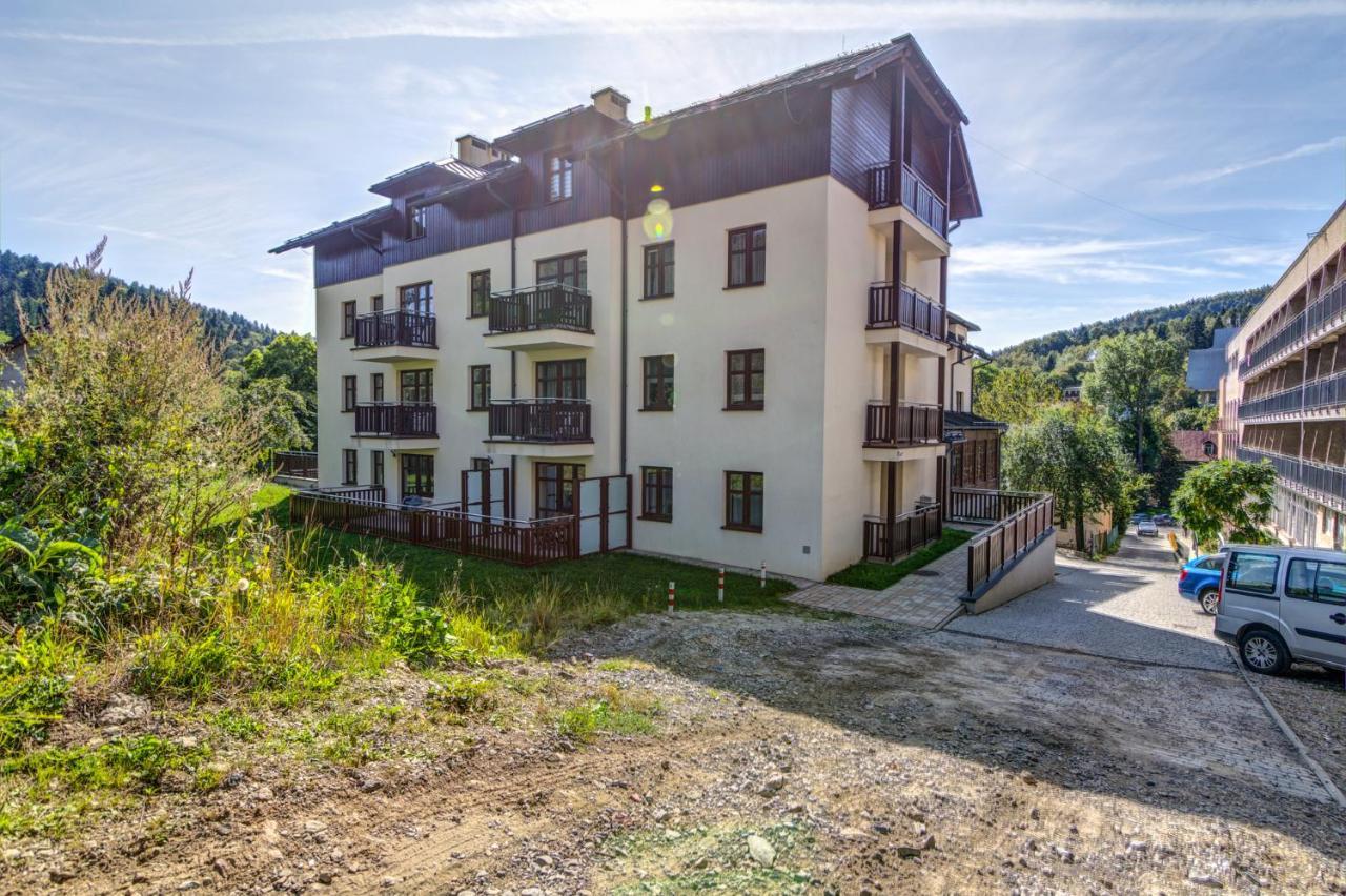 Gold Apartments Your Holiday Home Rodzinny 3 Krynica Zdroj Luaran gambar